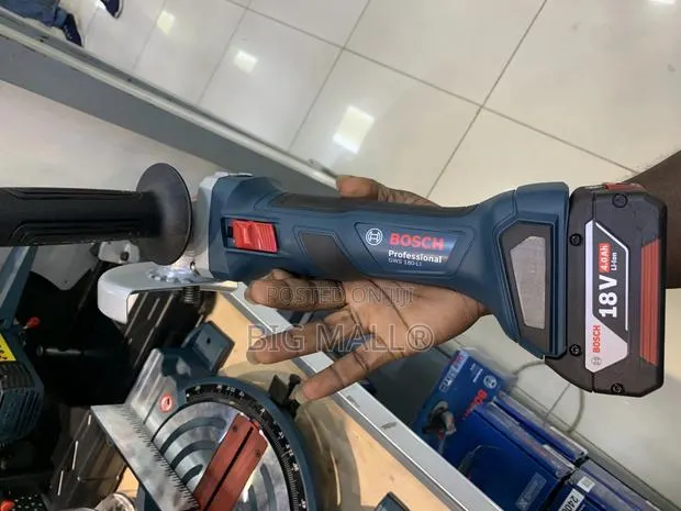 Cordless Angle Grinder GWS 180 Li · Photo 1