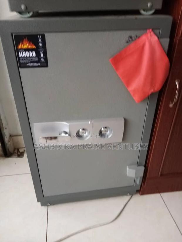 Office Money Safe · Photo 1