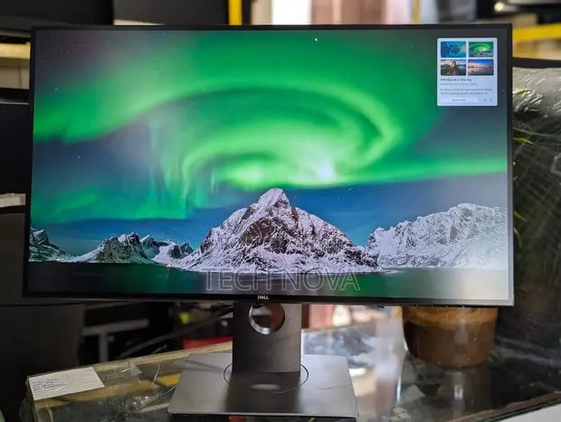 Dell U2721DE UltraSharp 27" Inch QHD IPS Monitor USB-C HUB · Photo 1