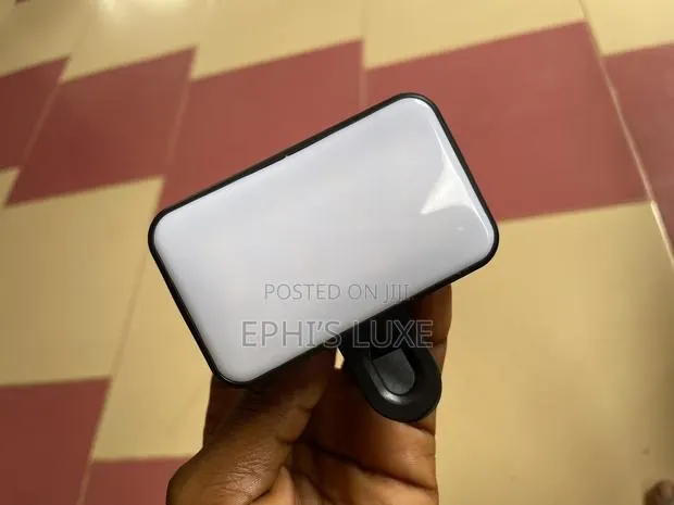 Chargeable LED Phone Light · Photo 1