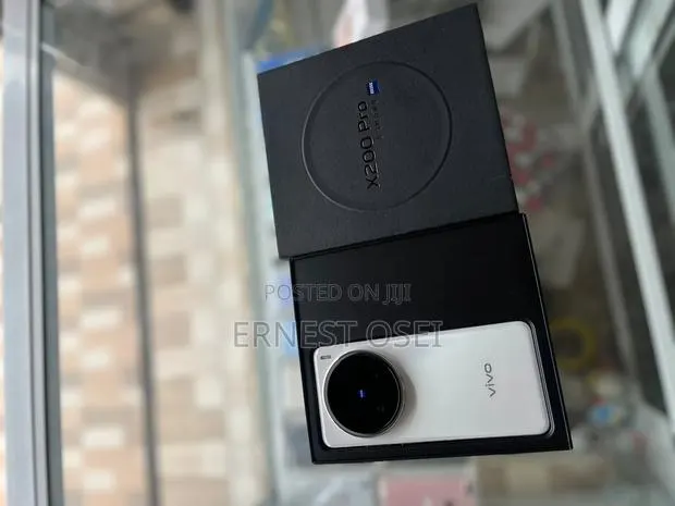 Vivo X200 Pro 512 GB White · Photo 1