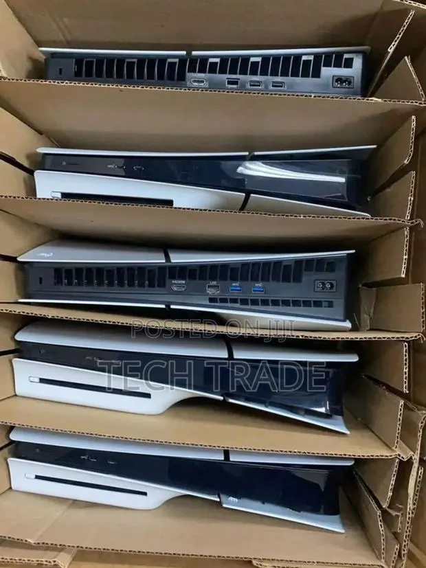 Playstation 5,Ps5 Slim, and a Pad · Photo 1