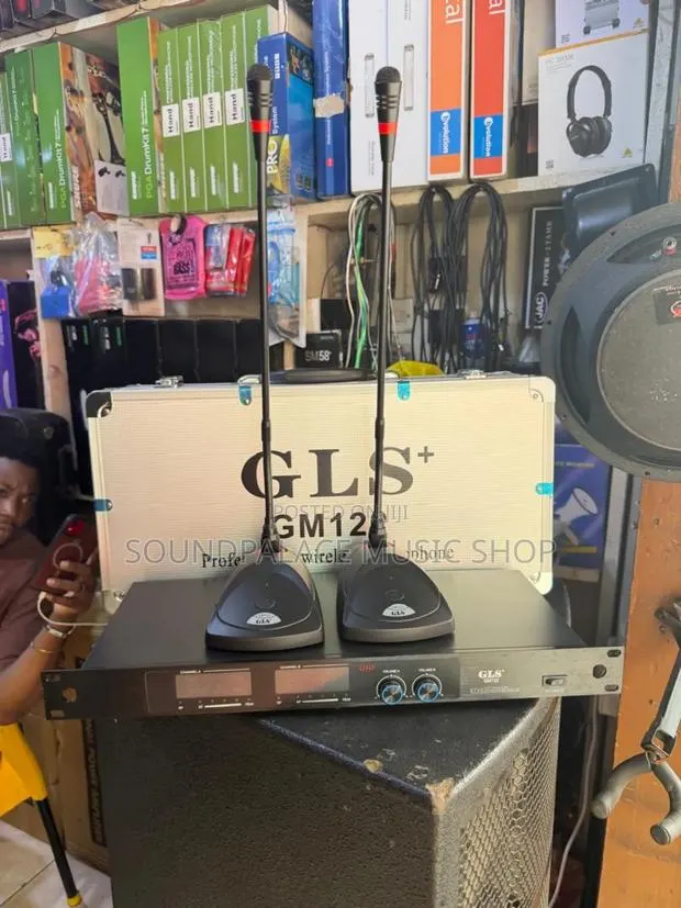 GLS GM122 2-in-1 UHF Wireless Conference Microphone · Photo 1