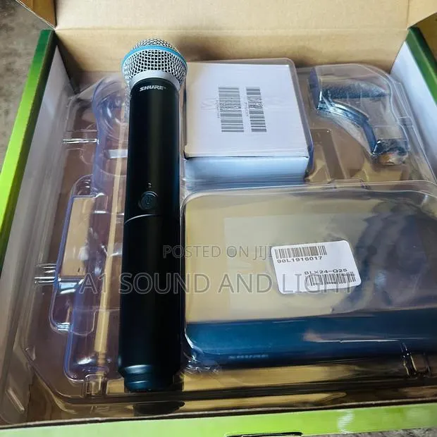 Shure Blx4/Beta58a Wireless Microphone System · Photo 1