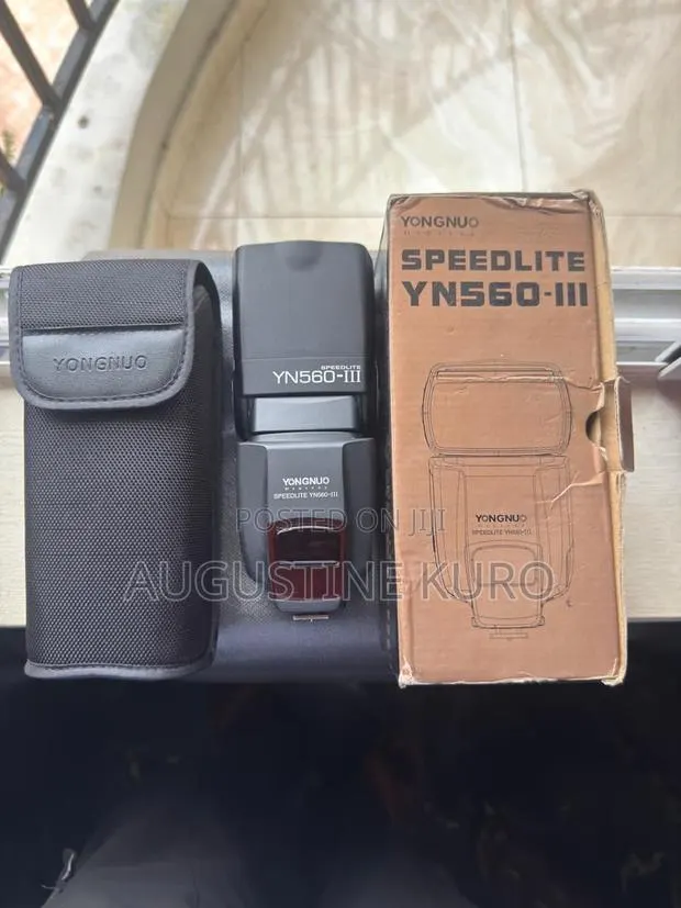 Nikon Speedlight SB-900 Professional Camera Flash · Photo 1