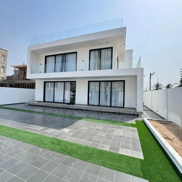 Furnished 4bdrm Duplex in East Legon America for sale · Photo 1