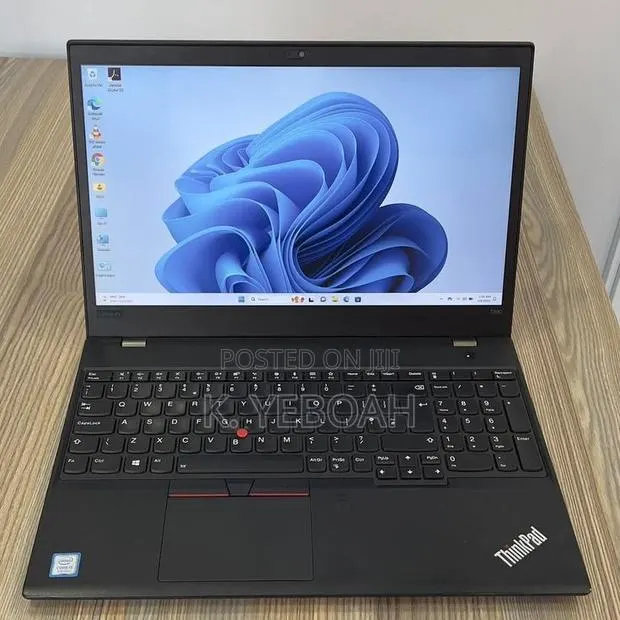 Laptop Lenovo ThinkPad T580 16GB Intel Core i5 SSD 256GB · Photo 1