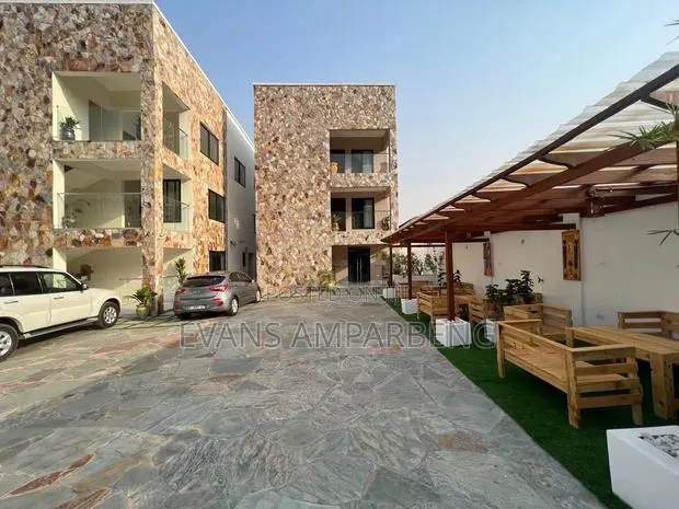 Furnished 16bdrm Apartment in Aburi for sale · Photo 1