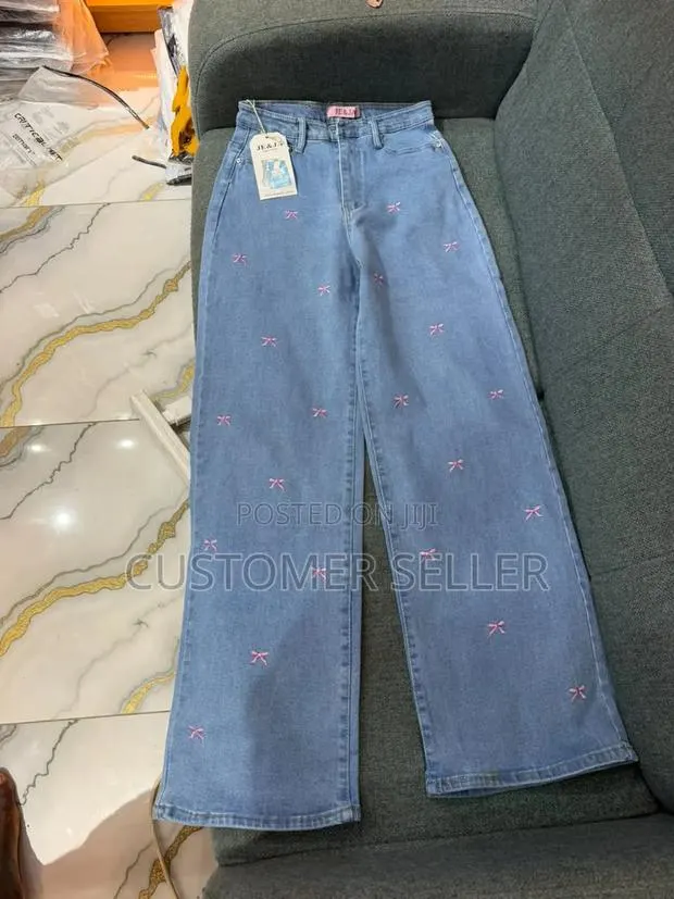 Ladies Baggy Long Jeans · Photo 1