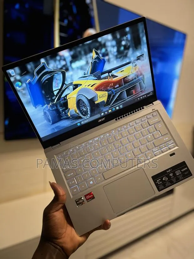 Laptop Acer Swift 3 8GB AMD Ryzen 7 SSD 1T · Photo 1