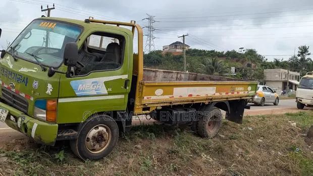 Trucks $ Trailer · Photo 1