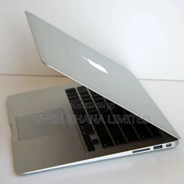 Laptop Apple MacBook Air 2011 4GB Intel Core i5 SSD 128GB · Photo 1