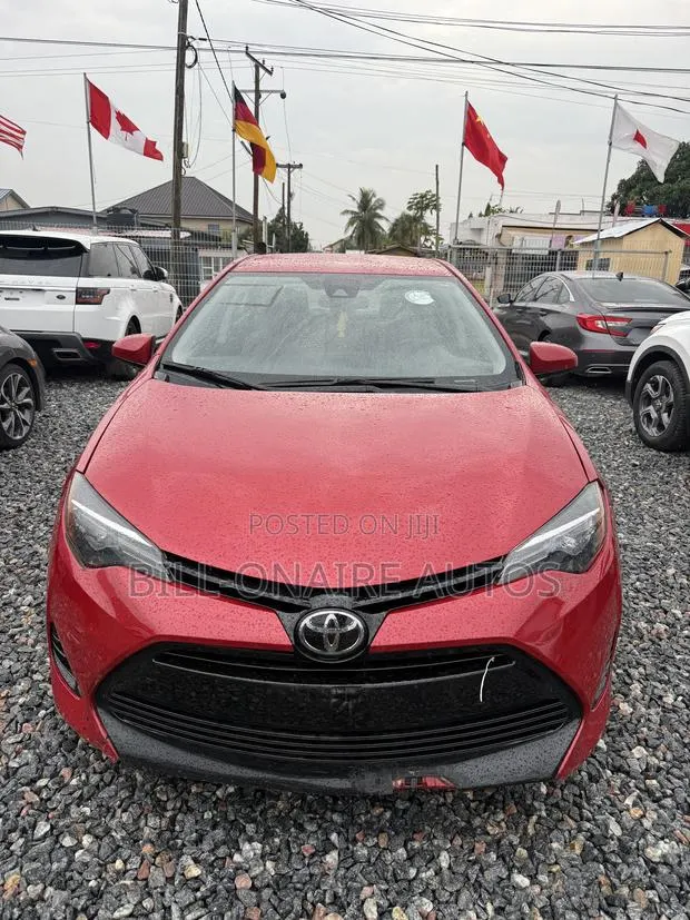 Toyota Corolla LE Eco (1.8L 4cyl 2A) 2018 Red