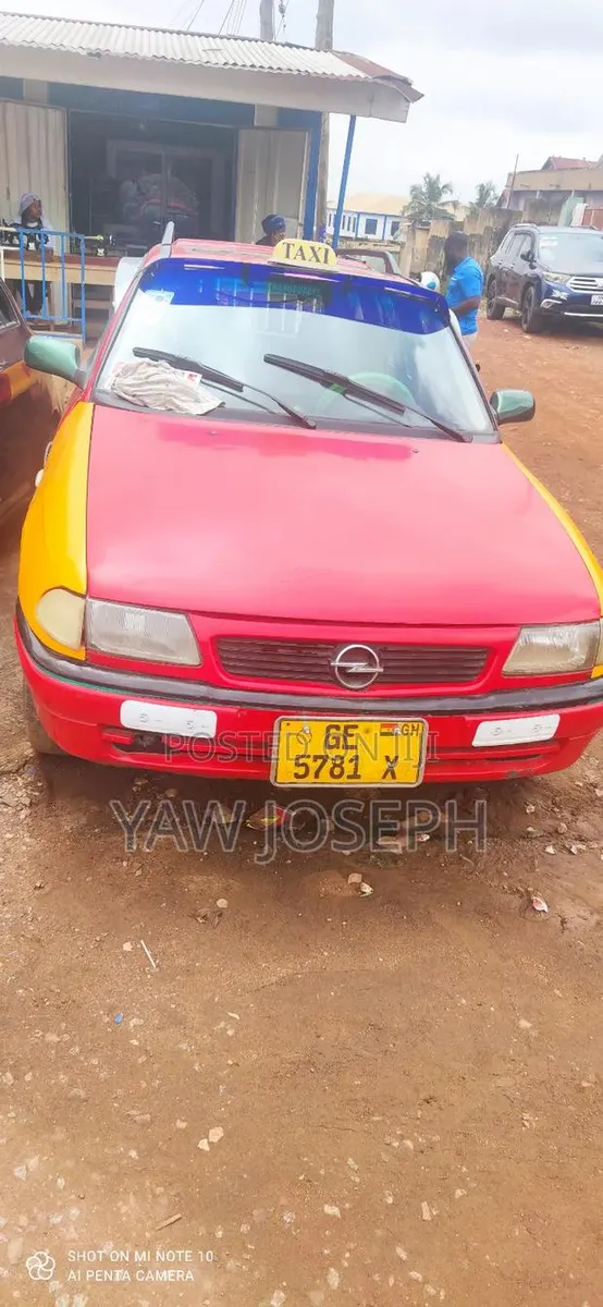 Opel Astra 1996 Red · Photo 1