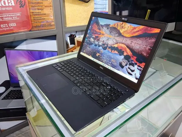 Laptop Dell Latitude 3500 16GB Intel Core i5 HDD+SSD 256GB · Photo 1