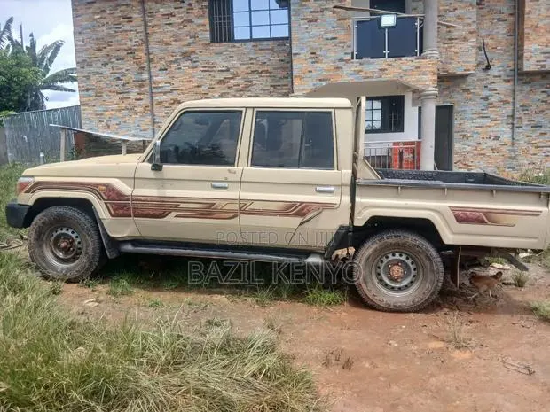 Toyota Land Cruiser Prado 2008 Black · Photo 1