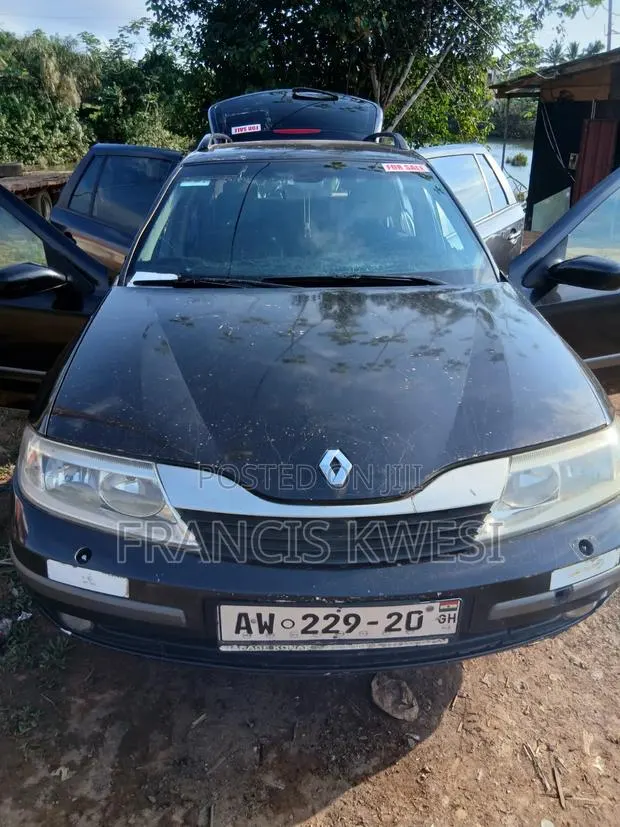 Renault Laguna 2010 Black · Photo 1