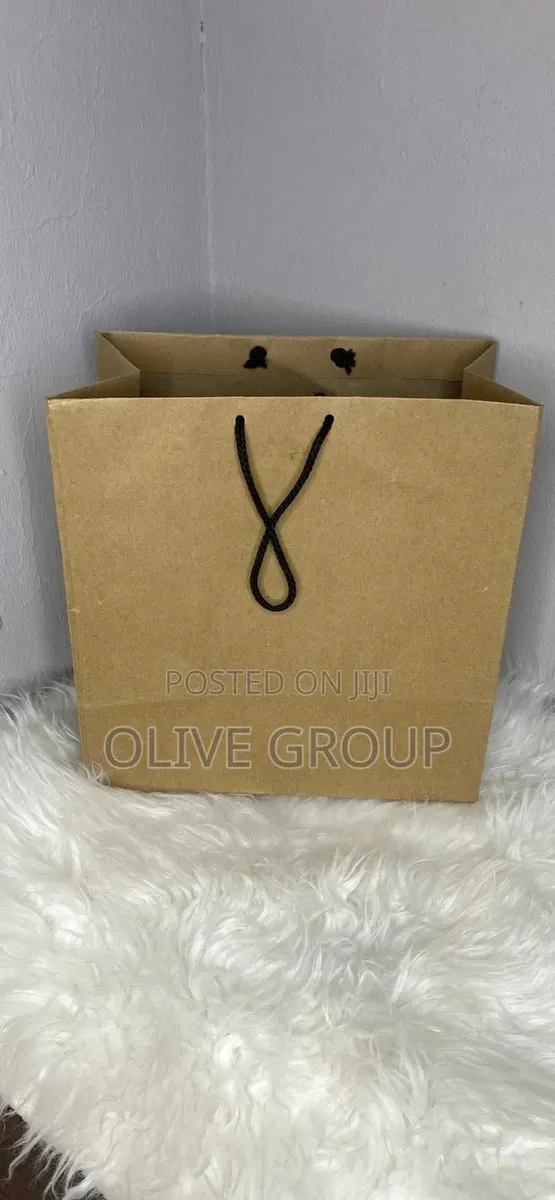 Paper Bag Olive · Photo 1