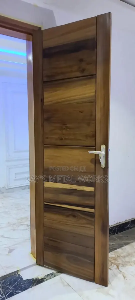 Wood Door Sprayer Resprayer | Professional Finish · Photo 1