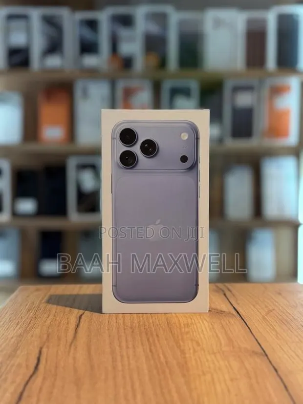 New Apple iPhone 18 Pro Max 512 GB Blue · Photo 1