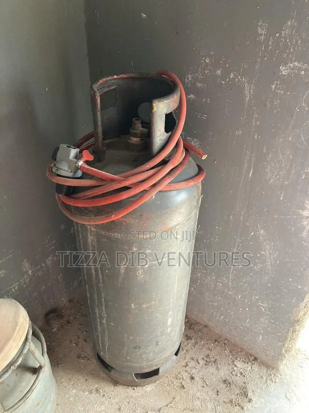 LPG Gas Cylinder · Photo 1