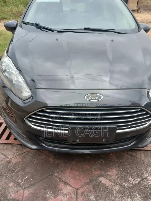 Ford Fiesta S 4dr Hatchback (1.6L 4cyl 5M) 2015 Black · Photo 1