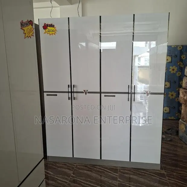 High Gloss 4 Door Double Wardrobe 160x55x200cm a-17 · Photo 1