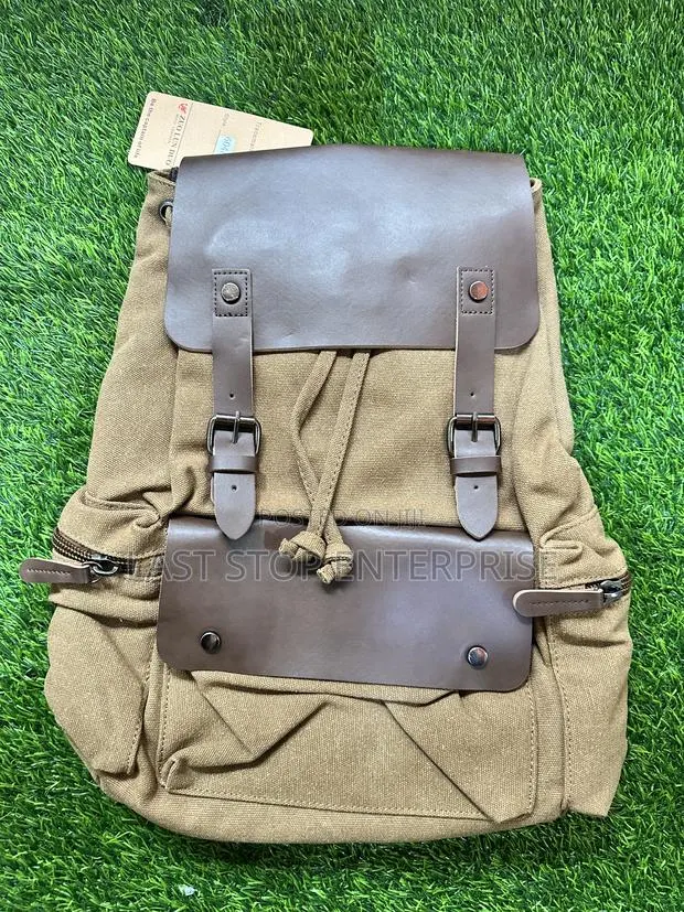 Quality and Classic Canvass Backpack · Photo 1