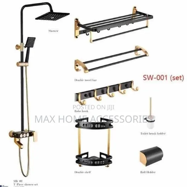 Shower With Accessories · Photo 1