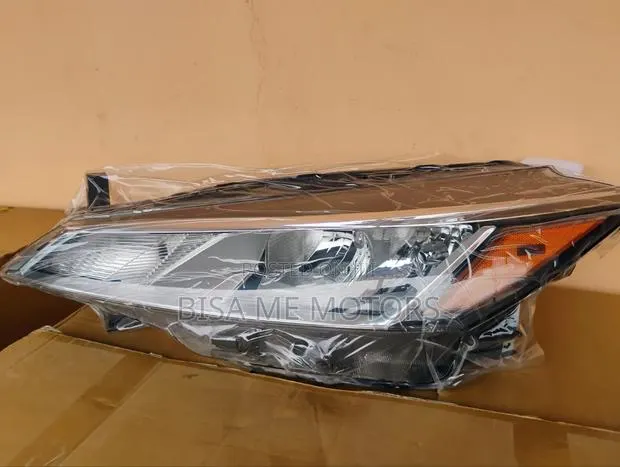 Nissan Kicks 2021/2022/2023/2024 Headlight · Photo 1