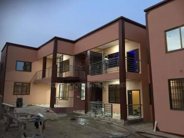 10bdrm Apartment in Royal Footprints, Kwabenya for sale
