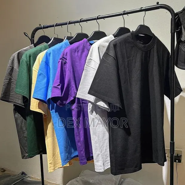 100% Heavy T Shirt 350gsm · Photo 1