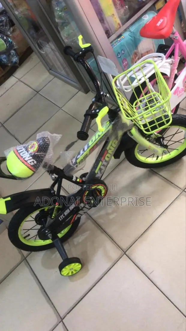 Tricycle Available for Kids 2 - 4 Years Old XXZ · Photo 1
