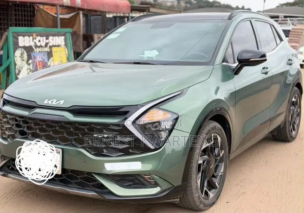 Kia Sportage 2024 Green · Photo 1