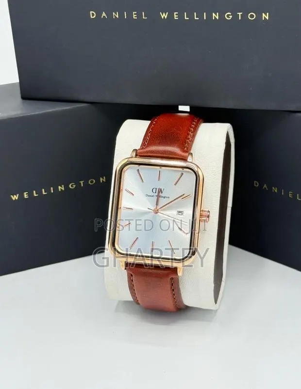 Square Dial Case Daniel Wellington Brown Green Strap · Photo 1