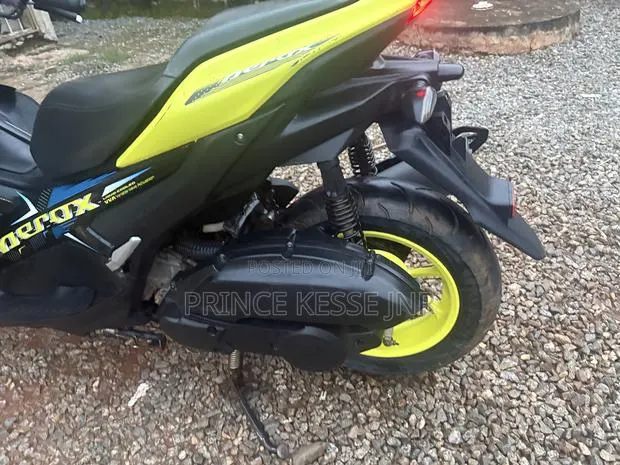 Yamaha 2023 Yellow · Photo 1