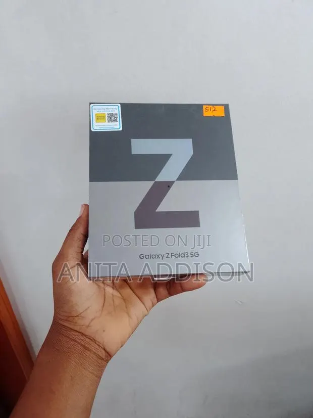 New Samsung Galaxy Z Fold 3 512 GB Black · Photo 1