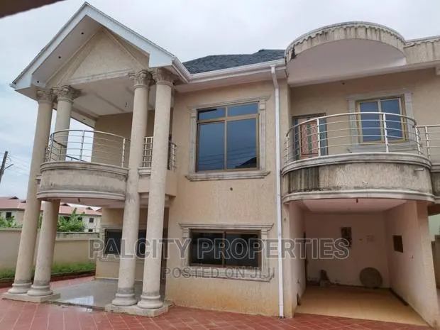 5bdrm House in Atasemanso, Kumasi Metropolitan for sale · Photo 1