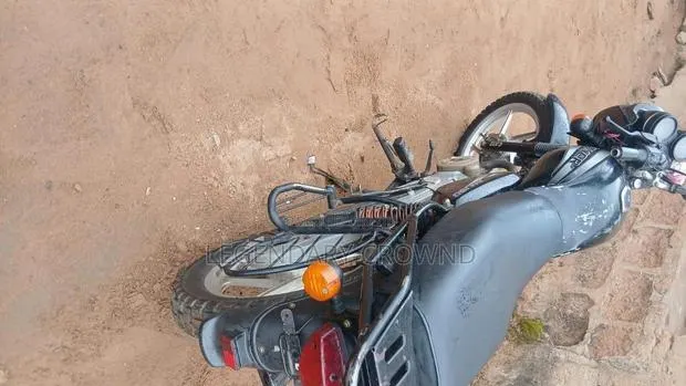 Bajaj Boxer 150 UG 2020 Black · Photo 1