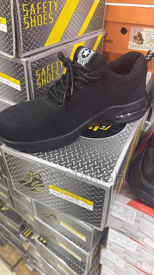 Hse Steel Toe Safety Sneakers · Photo 1