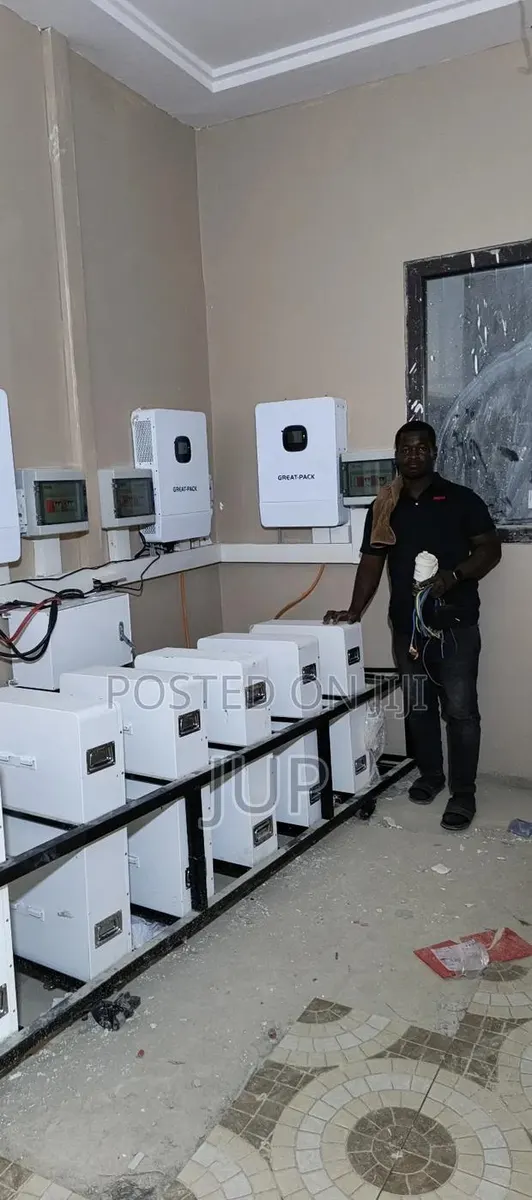 Solar System Installation Solutions · Photo 1