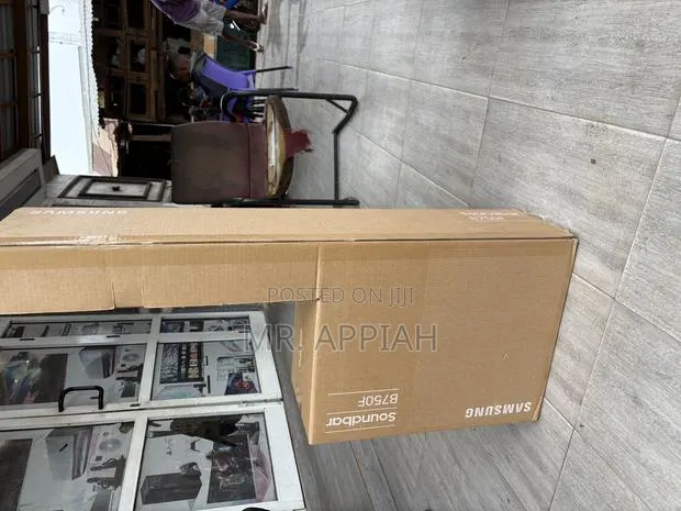 Newly in Stock Samsung(2.1ch)Bluetooth Sound Bar, B450f · Photo 1