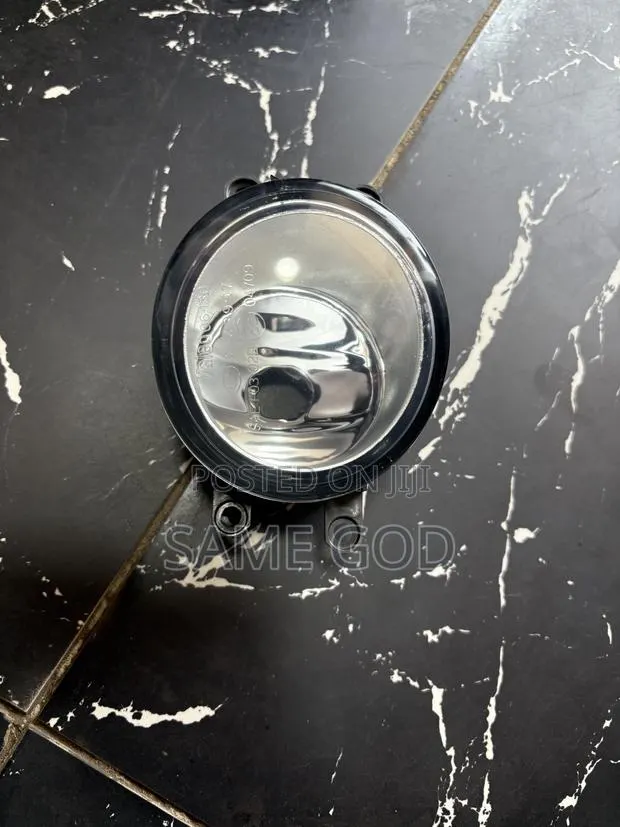Toyota Corolla 2005-2012 Fog Light · Photo 1