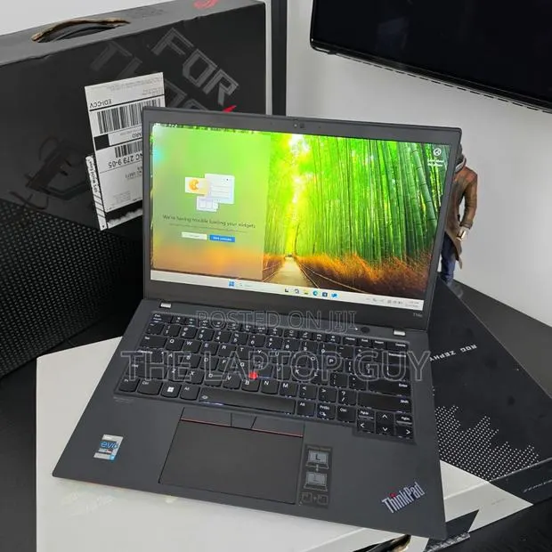 Laptop Lenovo ThinkPad T14 16GB Intel Core I7 SSD 256GB · Photo 1
