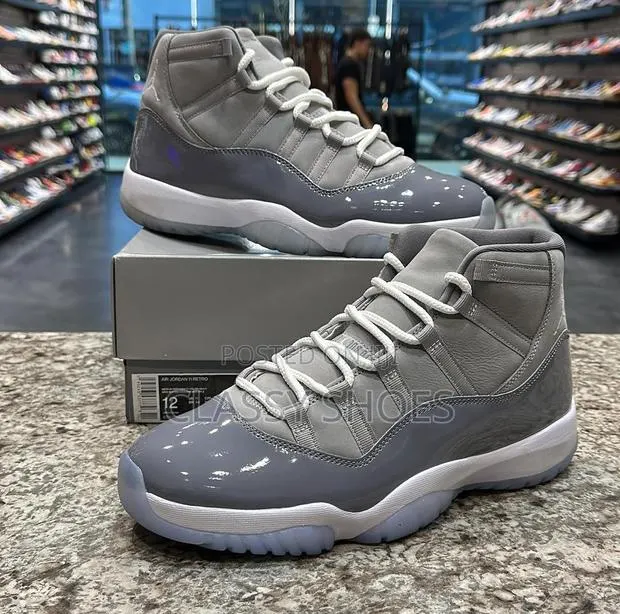Jordan11 Retro High · Photo 1
