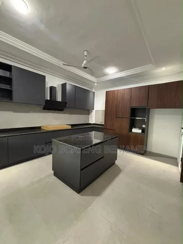 4bdrm House in Okponglo for rent · Photo 2