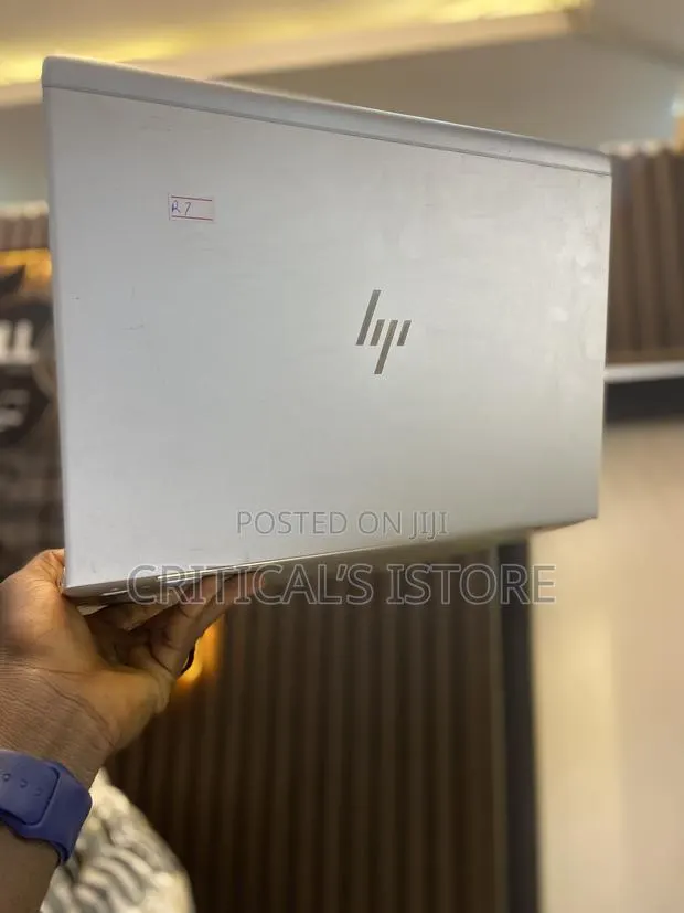 New Laptop HP EliteBook 745 G6 8GB Intel Core i5 SSD 256GB · Photo 1