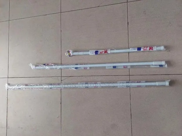 Bathroom Curtain Rod · Photo 1