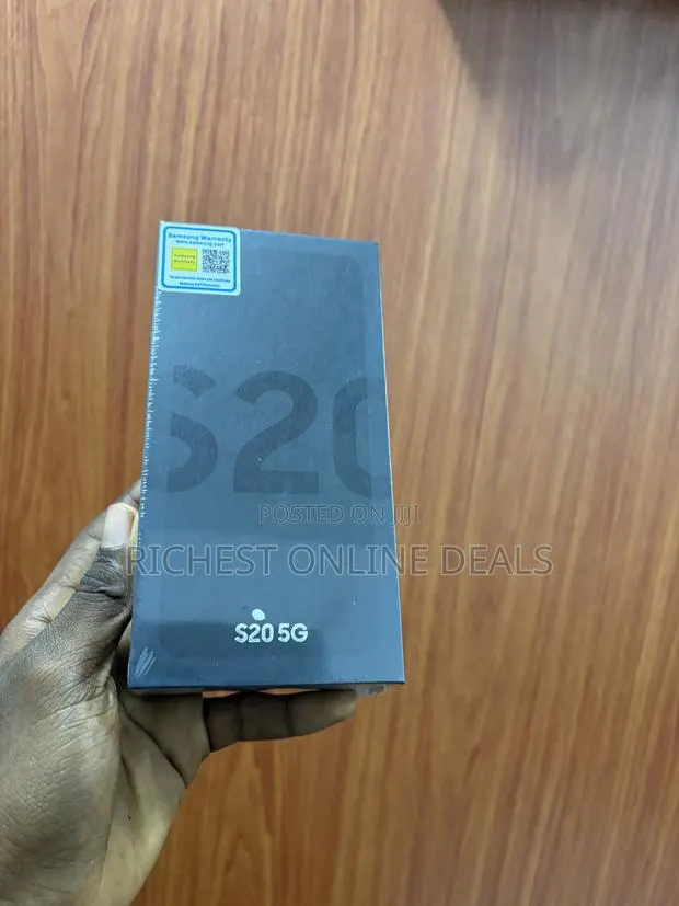 New Samsung Galaxy S20 128 GB Blue · Photo 1