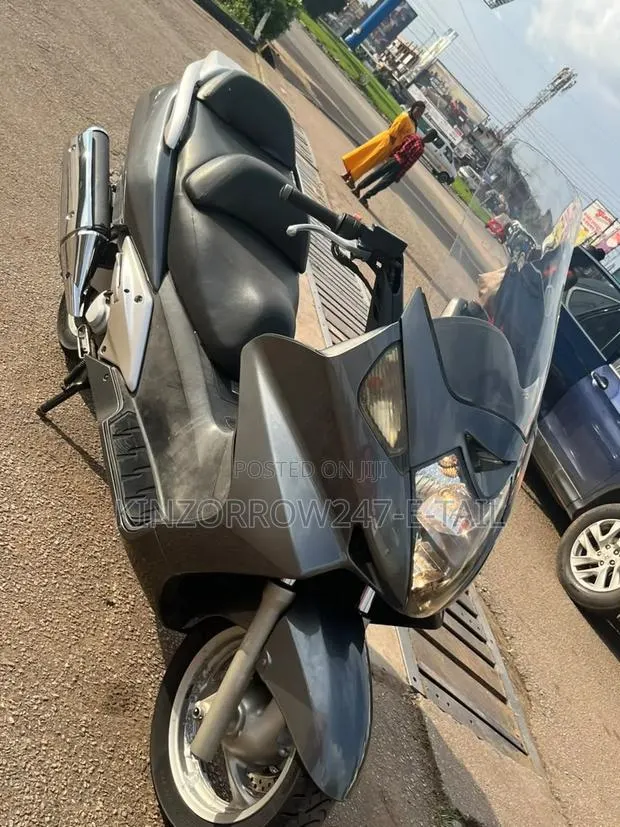 Honda Gold Wing 2024 Silver · Photo 1